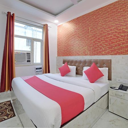 Hotel O Kanak Palace New Delhi Buitenkant foto