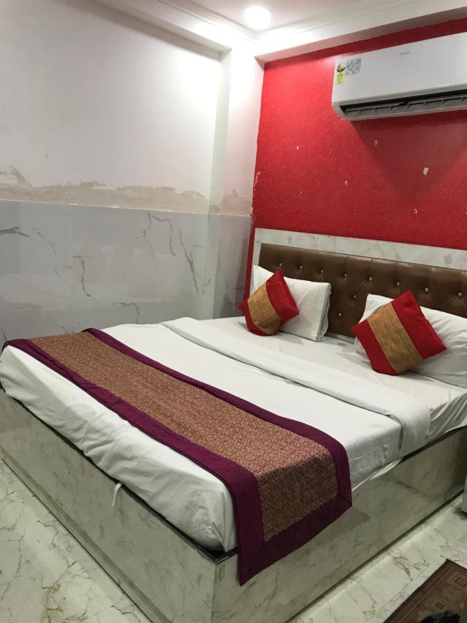 Hotel O Kanak Palace New Delhi Buitenkant foto