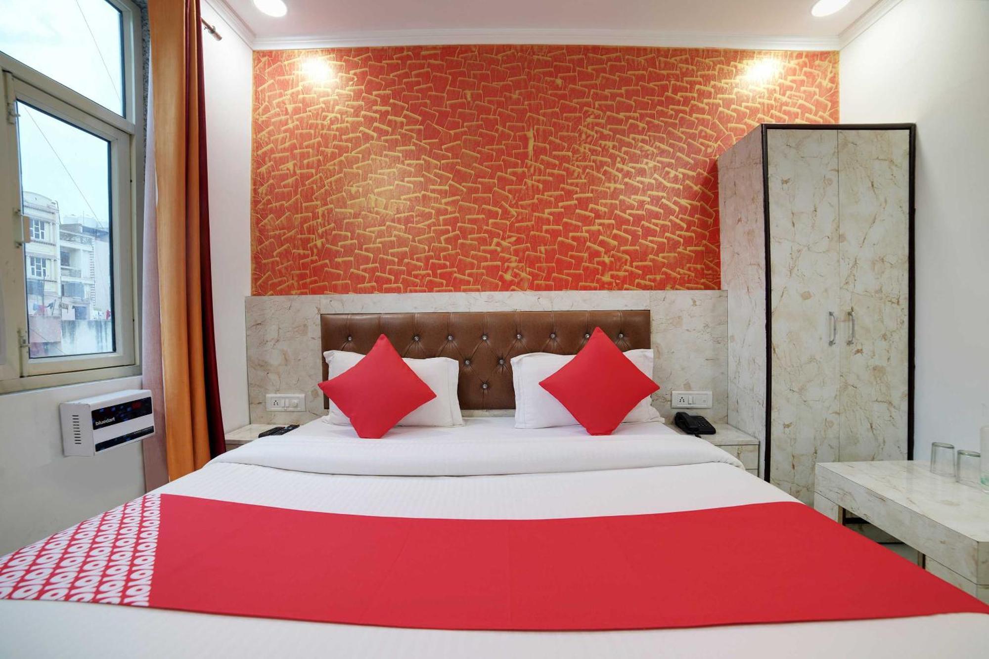 Hotel O Kanak Palace New Delhi Buitenkant foto