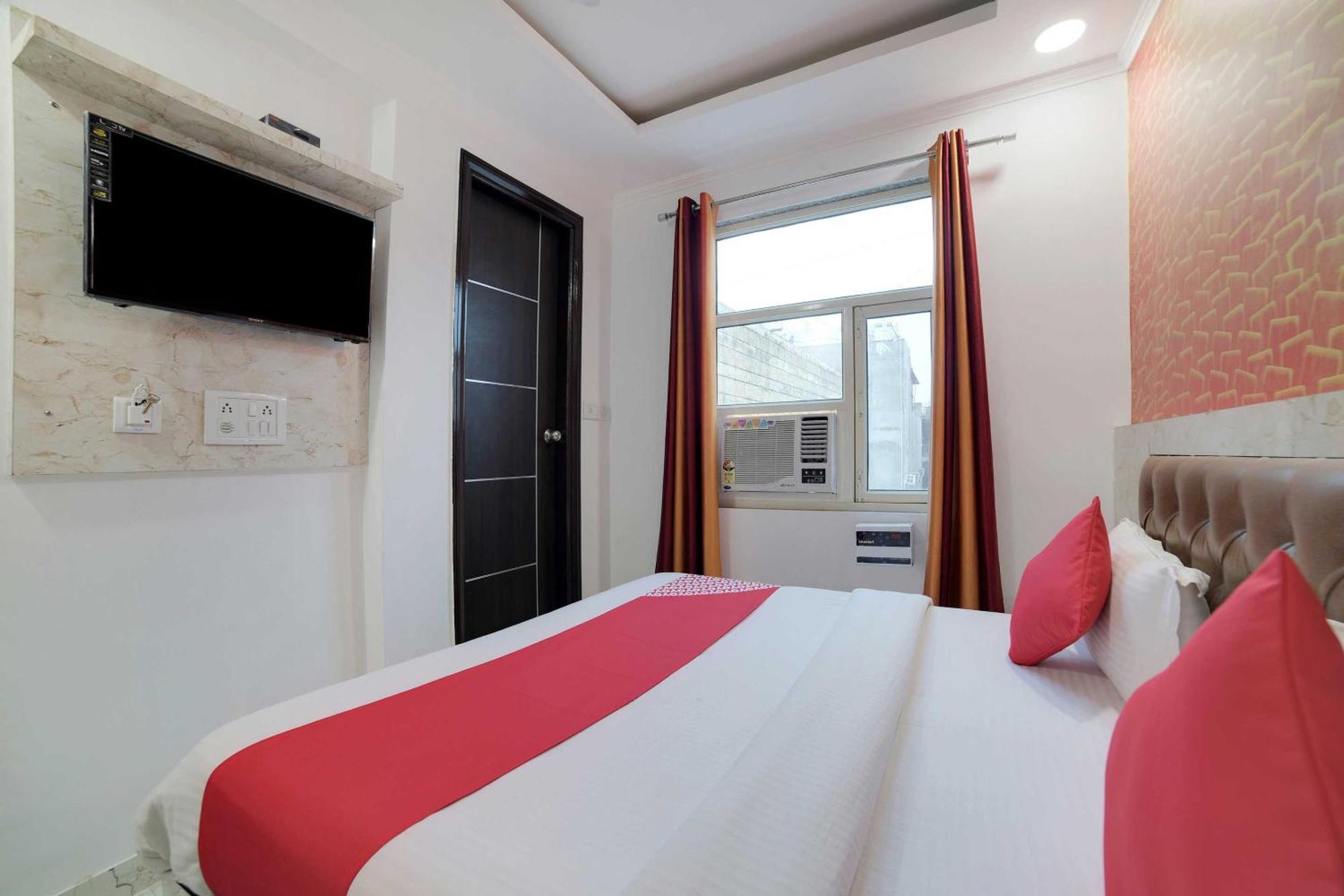 Hotel O Kanak Palace New Delhi Buitenkant foto